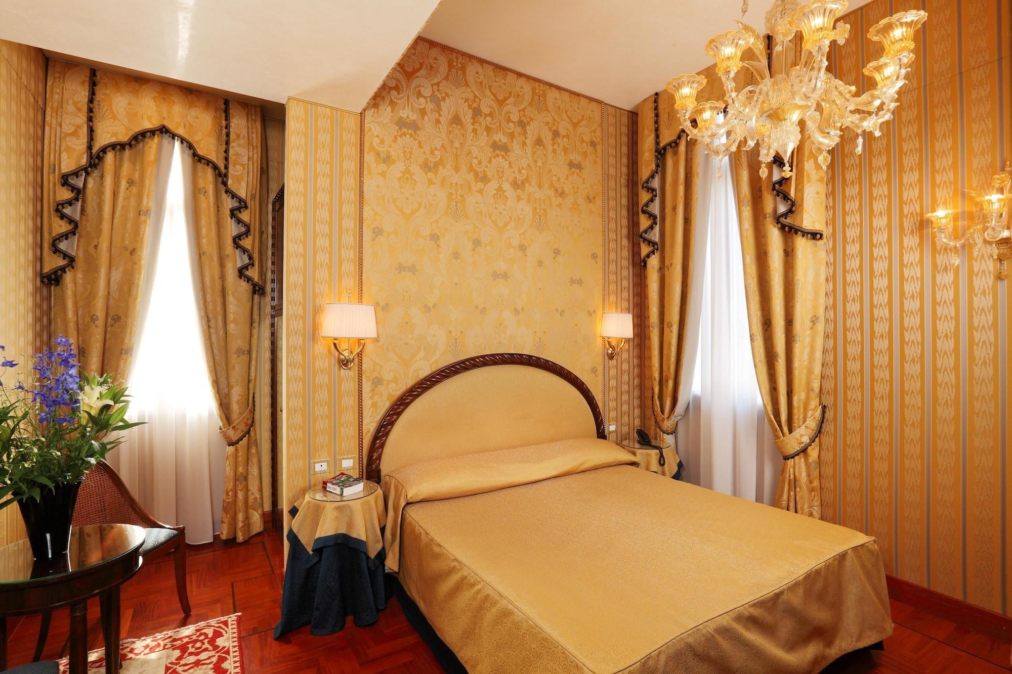 Palazzo Stern 4* Venecia